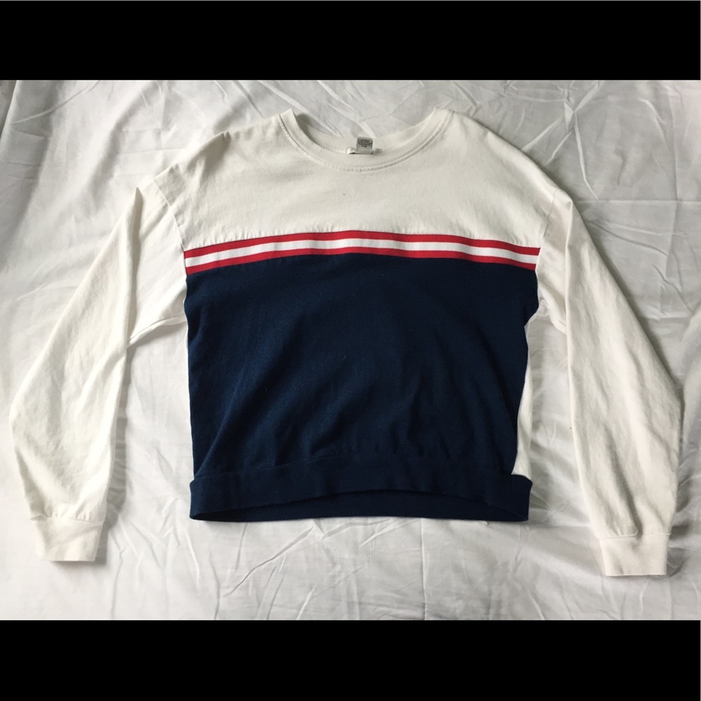 Forever 21 cropped long sleeve shirt